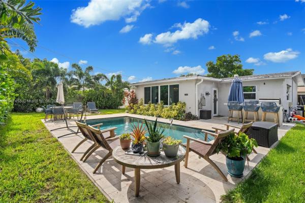 Driftwood Plaza, 6351 Moseley St, Hollywood, Florida 33024, image 1