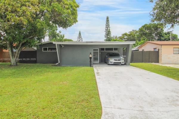 Driftwood Estates, 7440 Farragut St, Hollywood, Florida 33024, image 2