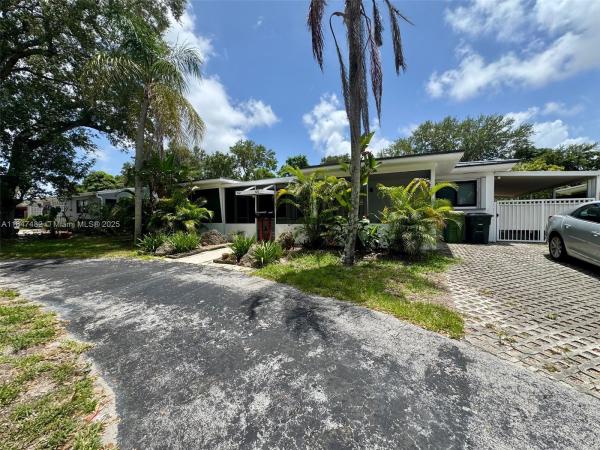 Academy Heights, 520 NE 137th St, North Miami, Florida 33161, image 3