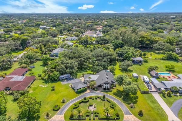 Sunshine Acres, 5331 SW 109th Ave, Davie, Florida 33328, image 2