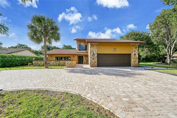 Coral Springs University Drive, 1840 NW 93rd Ter, Coral Springs, Florida 33071, image 1