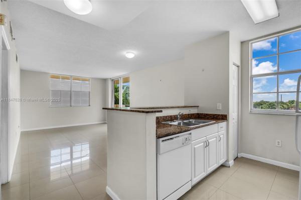 Le Jeune Plaza, 215 SW 42nd Ave #402, Miami, Florida 33134, image 1