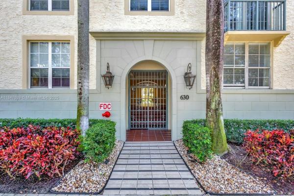 The Courtyards In CityPlace, 630 S Sapodilla Ave #104, West Palm Beach, Florida 33401, image 1