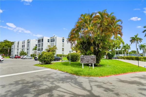 Plantation Royal, 6901 Cypress Rd #B18, Plantation, Florida 33317, image 1