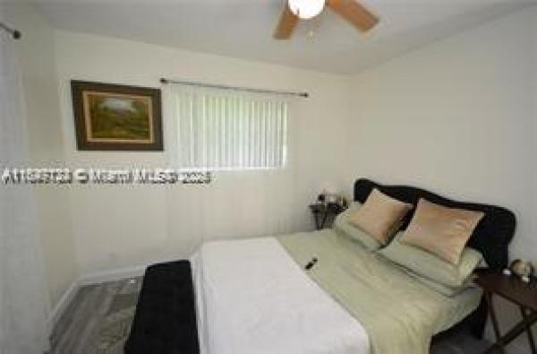 Sheridan Lakes Houses, 3162 N Sheridan Ln #161, Hollywood, Florida 33021, image 1