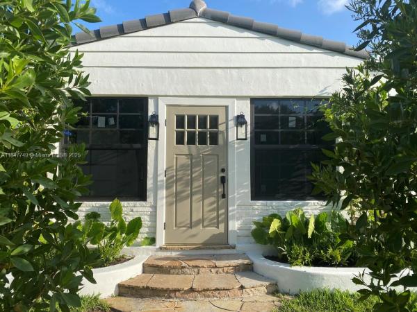 Griffing Biscayne Park Estates, 690 NE 118th St, Biscayne Park, Florida 33161, image 2