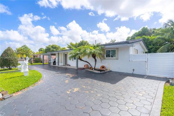 Lake View Park, 6975 W 10th Ct, Hialeah, Florida 33014, image 1