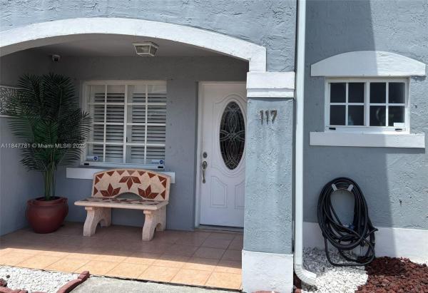Gratigny Villas, 2860 W 80th St #117-12, Hialeah, Florida 33018, image 1