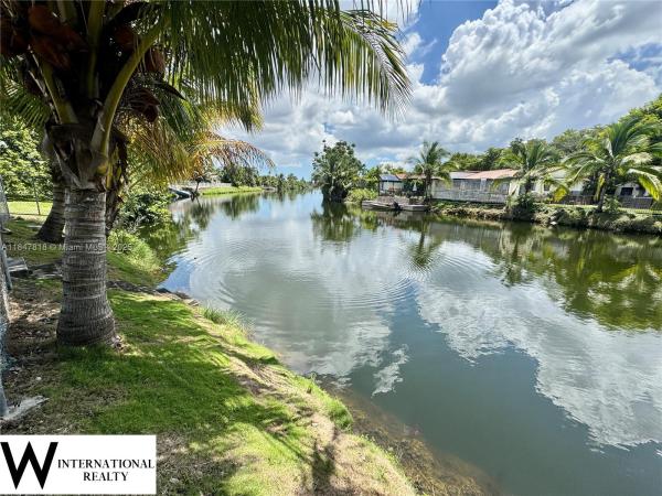 10450 SW 19th St, Miami, Florida 33165, image 1