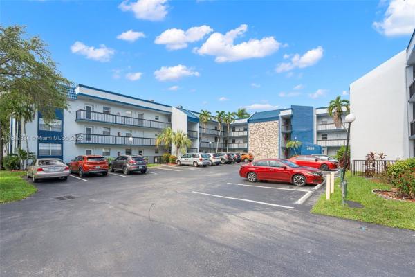 Holiday Springs, 3120 Holiday Springs Blvd #301, Margate, Florida 33063, image 1