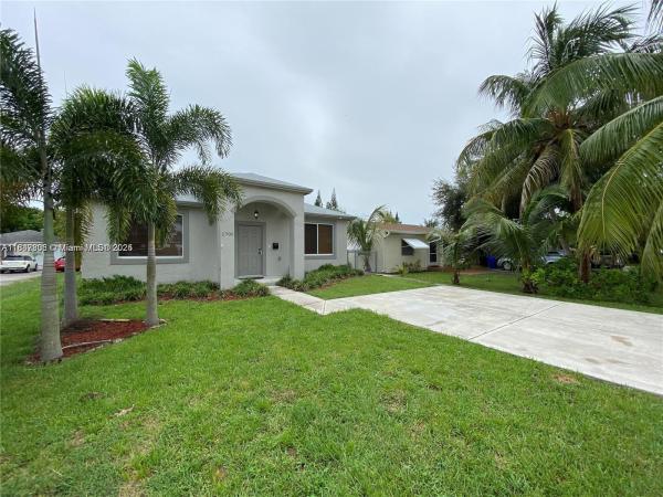 Hollywood Little Ranches, 2700 Fillmore St, Hollywood, Florida 33020, image 1