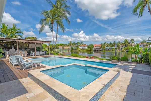 Riviera At Doral Isles, 11335 NW 66th St, Doral, Florida 33178, image 1