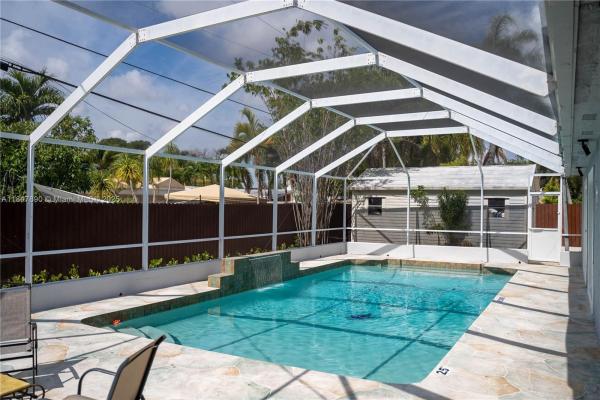 Cutler Ridge, 10120 Nicaragua Dr, Cutler Bay, Florida 33189, image 1