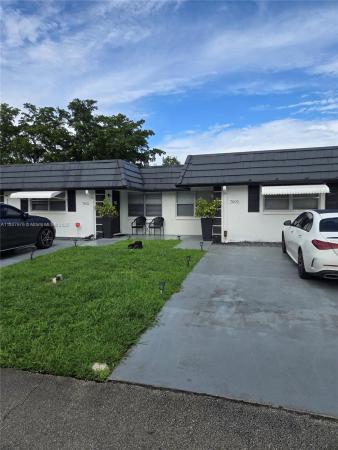 Tamarac No HOA, 7602 NW 73rd Ter #1-2, Tamarac, Florida 33321, image 1