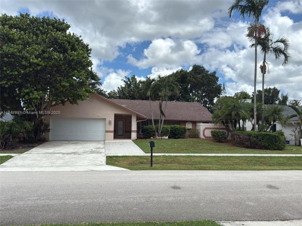 Sugar Pond Manor, 836 Blueberry Dr, Wellington, Florida 33414, image 1