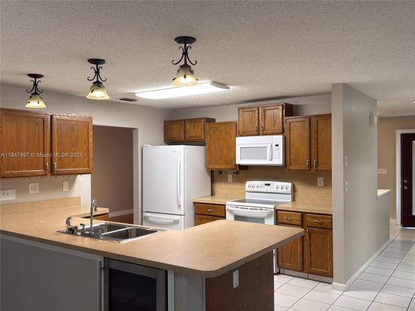 Sugar Pond Manor, 836 Blueberry Dr, Wellington, Florida 33414, image 3