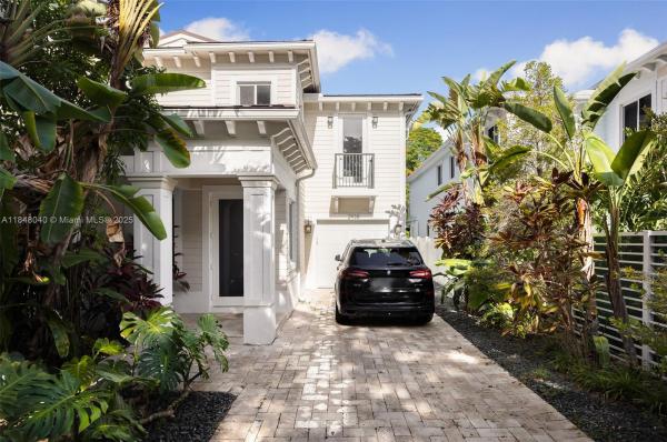 2938 Catalina St, Coconut Grove, Florida 33133, image 1