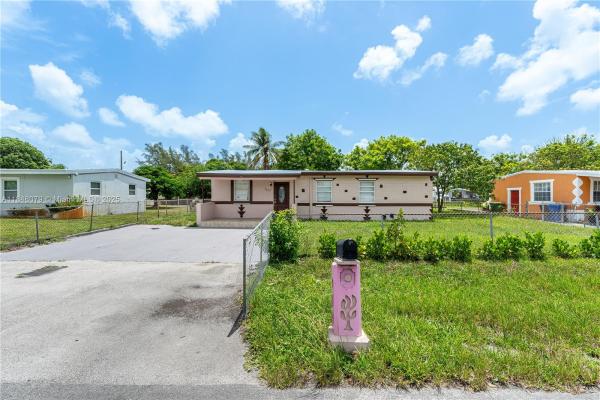 Lauderdale Manors, 1220 NW 19th Ave, Fort Lauderdale, Florida 33311, image 1