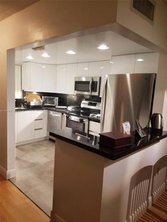 9371 Fontainebleau Blvd #I208, Unincorporated Dade County, Florida 33172, image 1