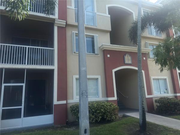 University Parc Residences, 7085 Nova Dr #203, Davie, Florida 33317, image 1