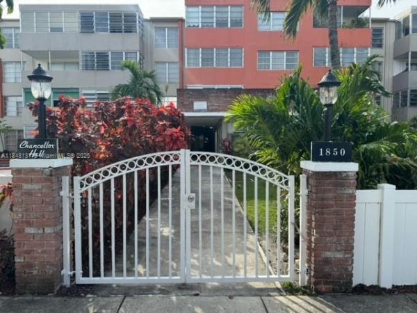 Chancellor Hall, 1850 NE 169th St #308, North Miami Beach, Florida 33162, image 2