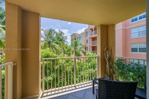 The Yacht Club At Aventura, 19877 E Country Club Dr #3407, Aventura, Florida 33180, image 3