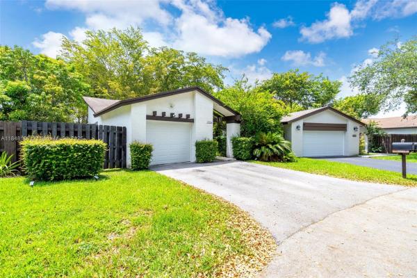 The Crossings, 13564 SW 108th Street Cir N, The Crossings, Florida 33186, image 3