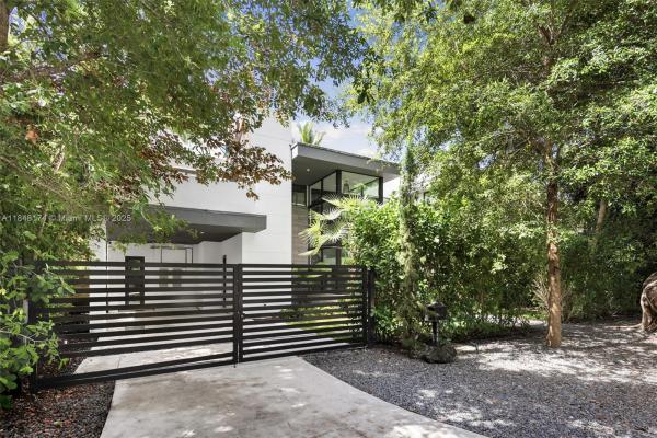 Coconut Grove Park, 3648 Loquat Ave, Miami, Florida 33133, image 3