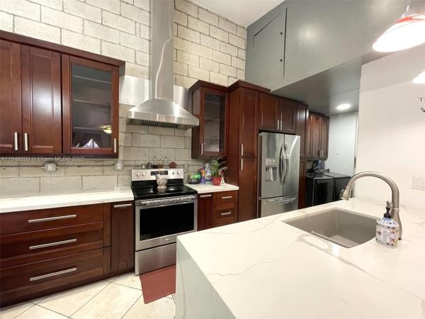 Northwood At Sunrise, 2754 N Nob Hill Rd, Sunrise, Florida 33322, image 1
