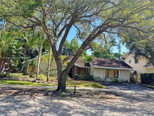 13060 SW 107th St, Unincorporated Dade County, Florida 33186, image 1