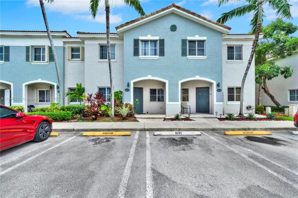 1637 SE 30th St, Unincorporated Dade County, Florida 33035, image 1