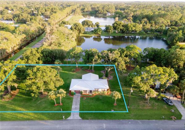 Lakewood Park, 8103 Santa Clara Blvd, Fort Pierce, Florida 34951, image 1