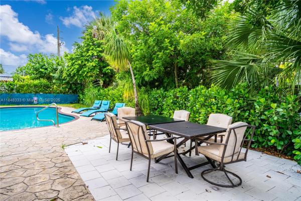Lyons Park, 1165 SW 4th Ter #1, Pompano Beach, Florida 33060, image 1