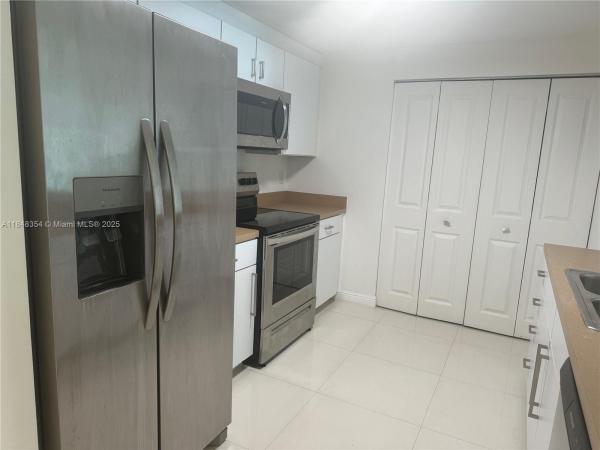The Mark On Brickell, 1155 Brickell Bay Dr #307, Miami, Florida 33131, image 1