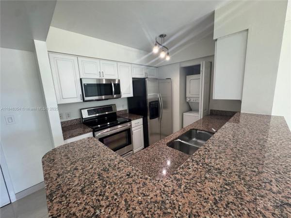 The Mark On Brickell, 1155 Brickell Bay Dr #307, Miami, Florida 33131, image 2