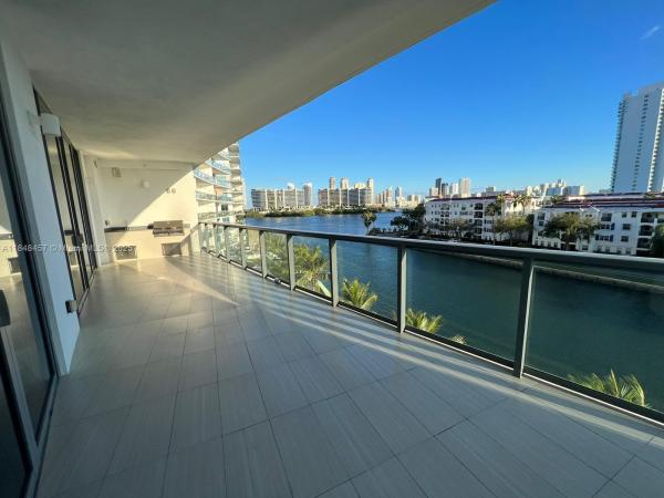 Echo Aventura West, 3250 NE 188 St 403, Aventura, Florida 33180, image 1