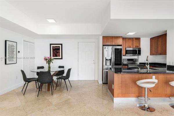 One Village Place, 4100 Salzedo St #601, Coral Gables, Florida 33146, image 2