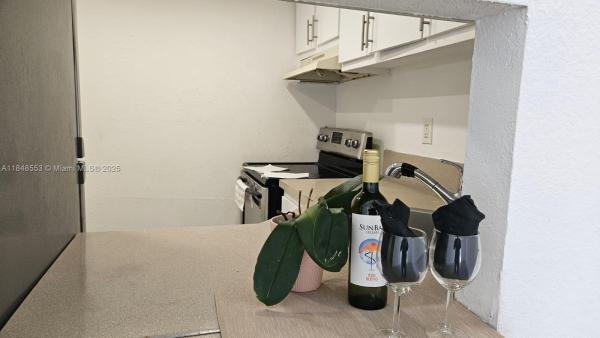 Yolanda Villas, 4550 NW 9th St #709E, Miami, Florida 33126, image 1