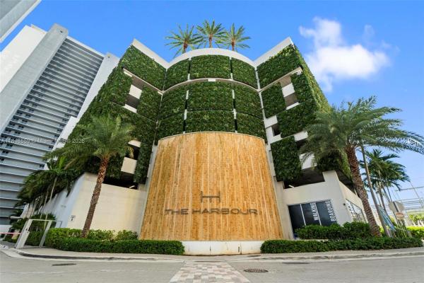 The Harbour South Tower, 16385 Biscayne Blvd #521, North Miami Beach, Florida 33160, image 1