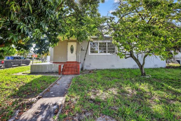 3581 W 2nd Ave, Hialeah, Florida 33012, image 1