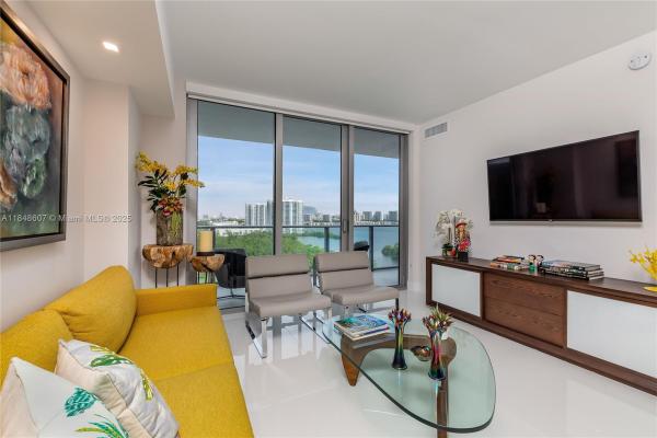 The Harbour North Tower, 16385 Biscayne Blvd #1503, North Miami Beach, Florida 33160, image 1