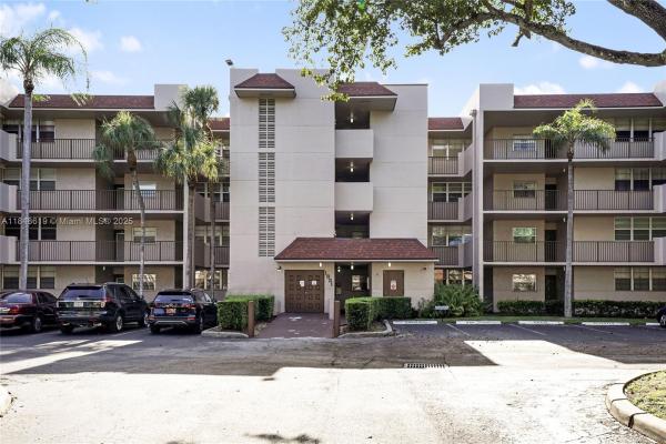 Sabal Palm Of Pine Island Ridge, 1831 Sabal Palm Dr #404, Davie, Florida 33324, image 1