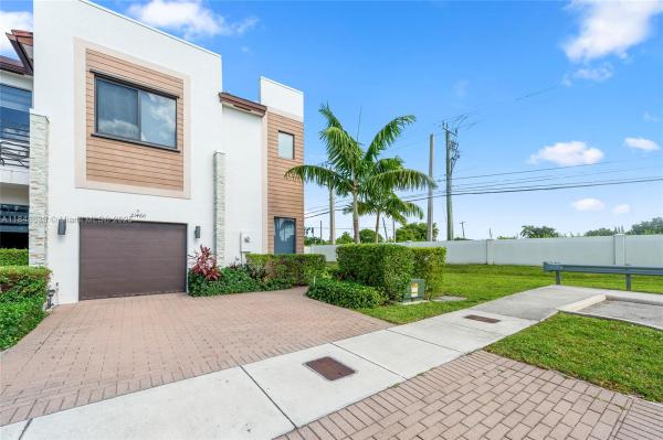 21460 NE 2nd Ct #21460, Unincorporated Dade County, Florida 33179, image 1
