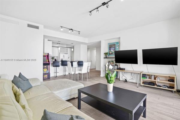Nine At Mary Brickell Village, 999 SW 1st Ave 2717, Miami, Florida 33130, image 1