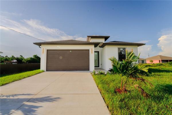 433 Rayford St, Lehigh Acres, Florida 33974, image 1