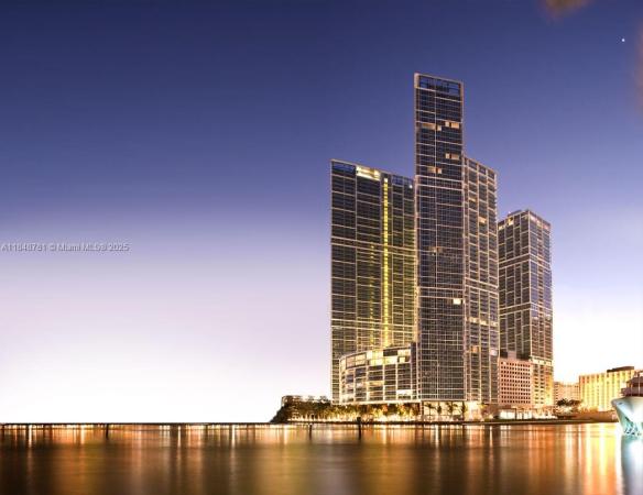 Icon Brickell Tower 3, 485 Brickell Ave #3303, Miami, Florida 33131, image 1