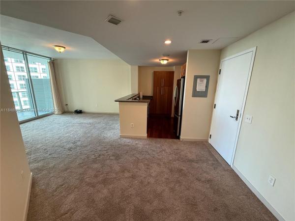 Met 1, 300 S Biscayne Blvd #T-1805, Miami, Florida 33131, image 1