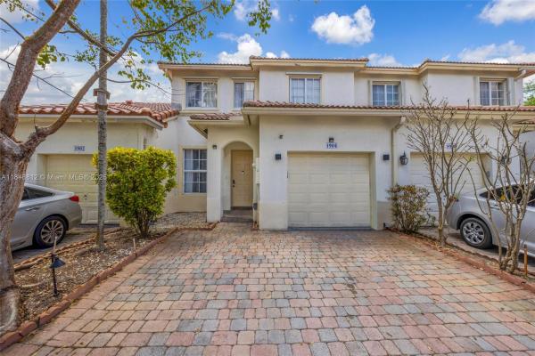 Palm Brook At Walnut Creek, 1904 NW 78th Way, Pembroke Pines, Florida 33024, image 1
