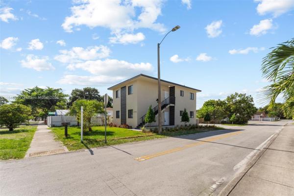 North Miami Estates, 1355 NW 37th St, Miami, Florida 33142, image 2