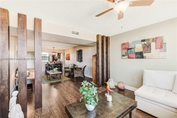 Whitehall 2 Of Pine Island Ridge, 1719 Whitehall Dr #406, Davie, Florida 33324, image 1